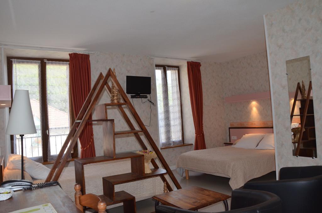 Logis Auberge De L'Allagnonette Saint-Poncy Ngoại thất bức ảnh
