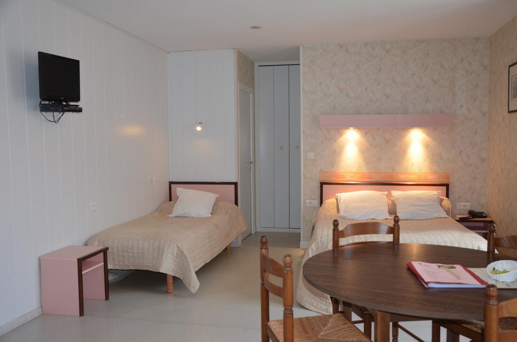 Logis Auberge De L'Allagnonette Saint-Poncy Ngoại thất bức ảnh